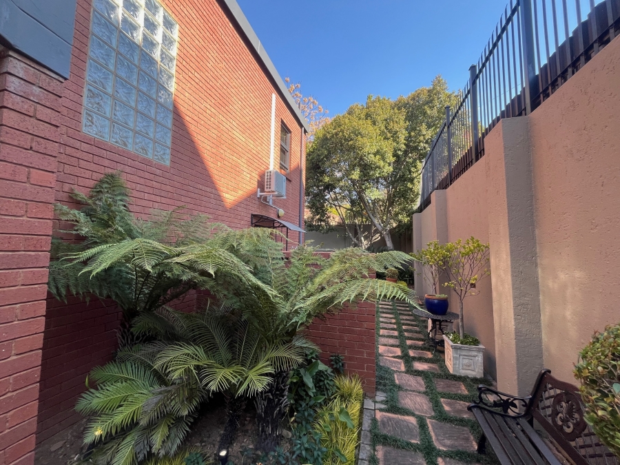 To Let 3 Bedroom Property for Rent in Waterkloof Ridge Gauteng