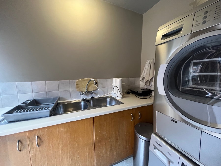 To Let 3 Bedroom Property for Rent in Waterkloof Ridge Gauteng
