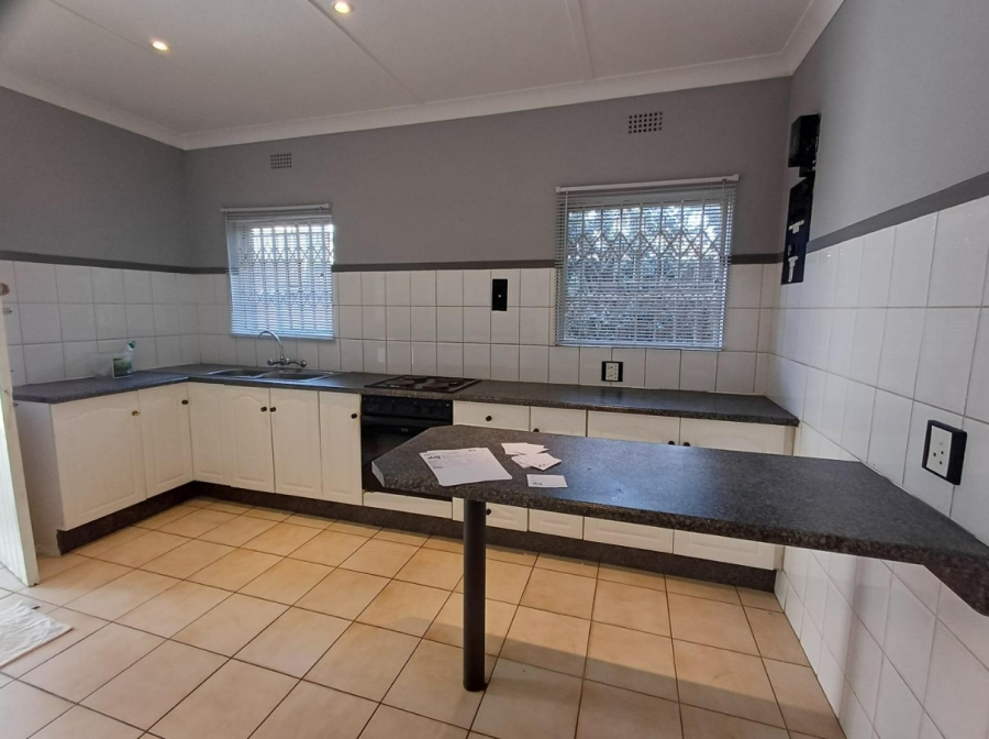 3 Bedroom Property for Sale in Mulbarton Gauteng