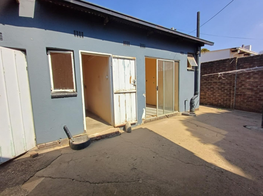 3 Bedroom Property for Sale in Mulbarton Gauteng