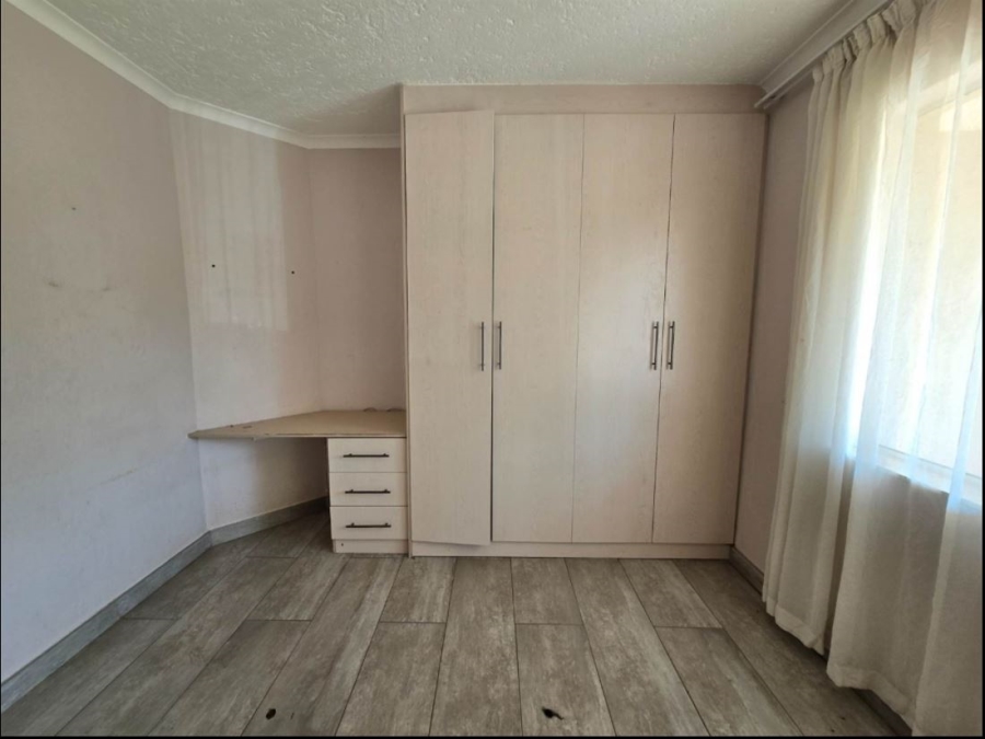 3 Bedroom Property for Sale in Glenanda Gauteng