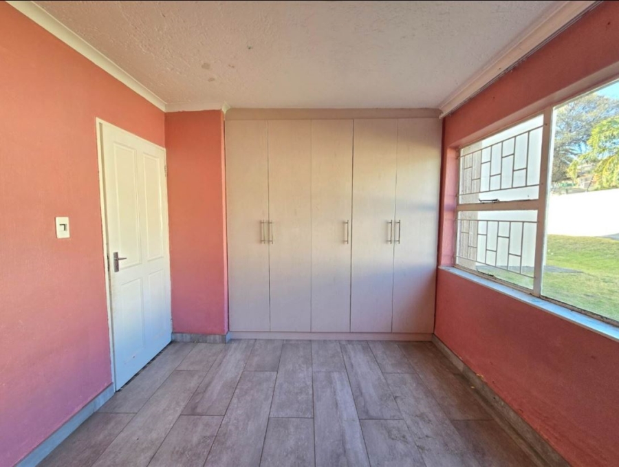 3 Bedroom Property for Sale in Glenanda Gauteng