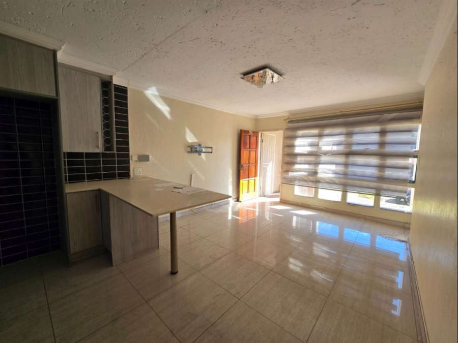 3 Bedroom Property for Sale in Glenanda Gauteng