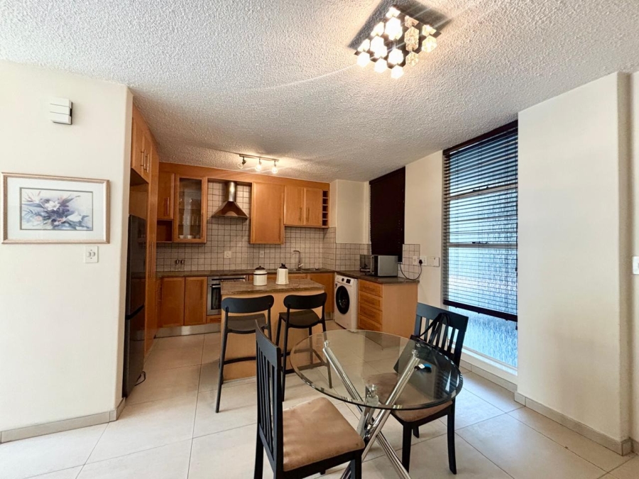 To Let 2 Bedroom Property for Rent in Sandown Gauteng