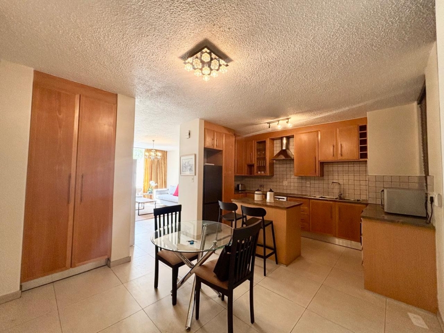 To Let 2 Bedroom Property for Rent in Sandown Gauteng