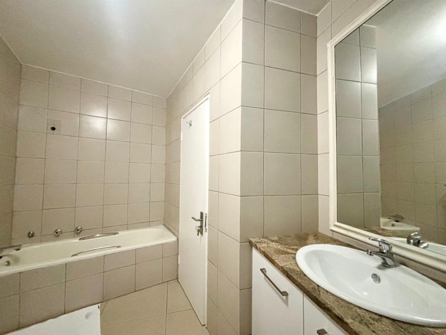 To Let 2 Bedroom Property for Rent in Sandown Gauteng