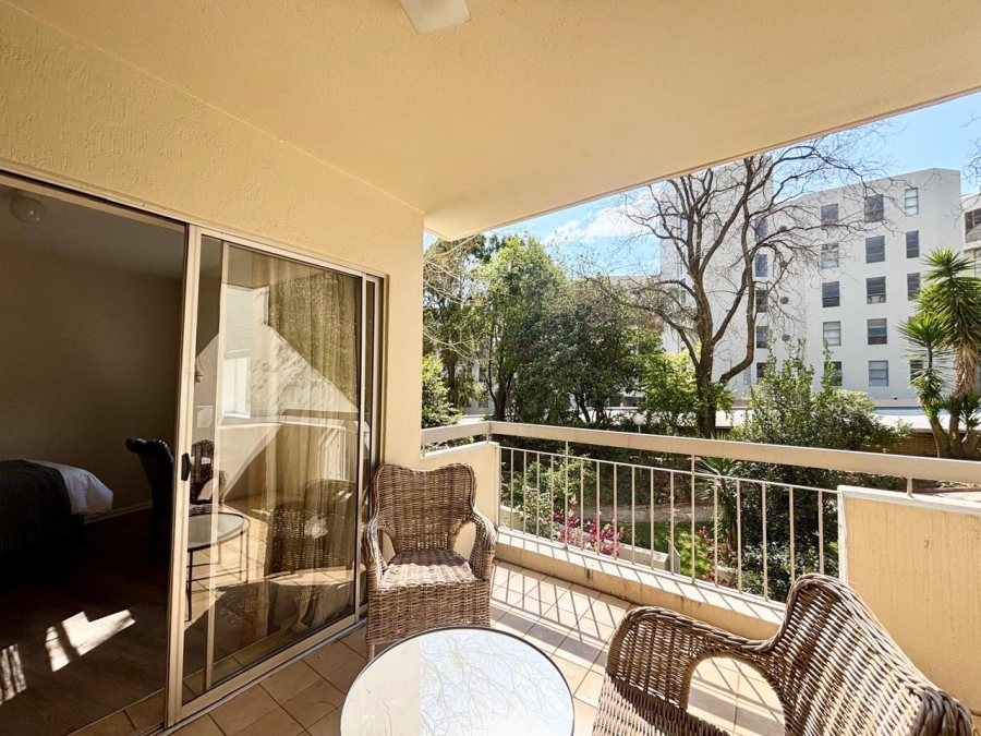 To Let 2 Bedroom Property for Rent in Sandown Gauteng