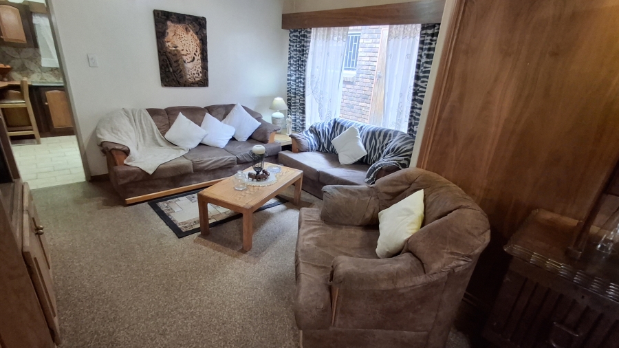 4 Bedroom Property for Sale in Pretoria Gardens Gauteng