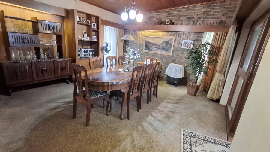 4 Bedroom Property for Sale in Pretoria Gardens Gauteng