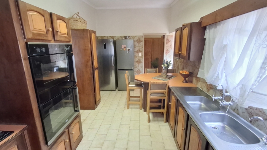 4 Bedroom Property for Sale in Pretoria Gardens Gauteng