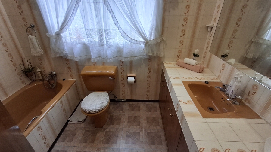 4 Bedroom Property for Sale in Pretoria Gardens Gauteng