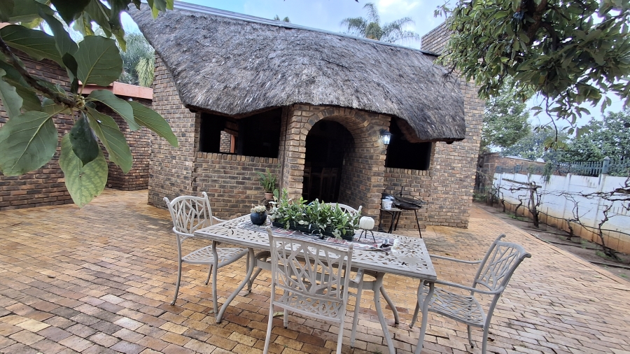 4 Bedroom Property for Sale in Pretoria Gardens Gauteng