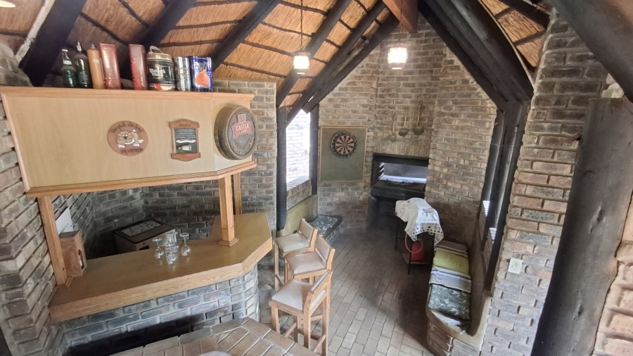 4 Bedroom Property for Sale in Pretoria Gardens Gauteng