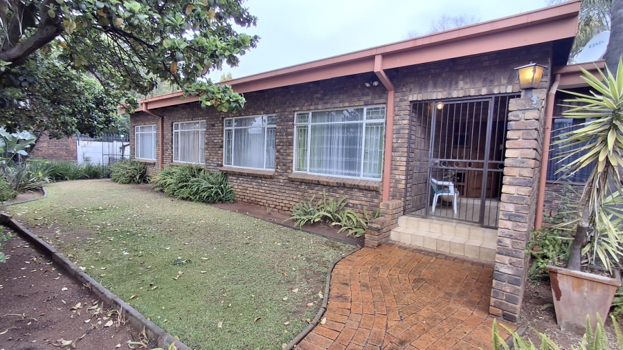4 Bedroom Property for Sale in Pretoria Gardens Gauteng