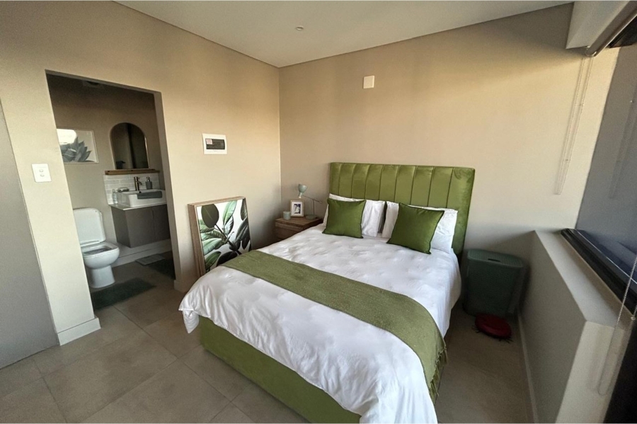 To Let 1 Bedroom Property for Rent in Sandown Gauteng