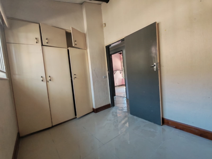 To Let 6 Bedroom Property for Rent in Florauna Gauteng