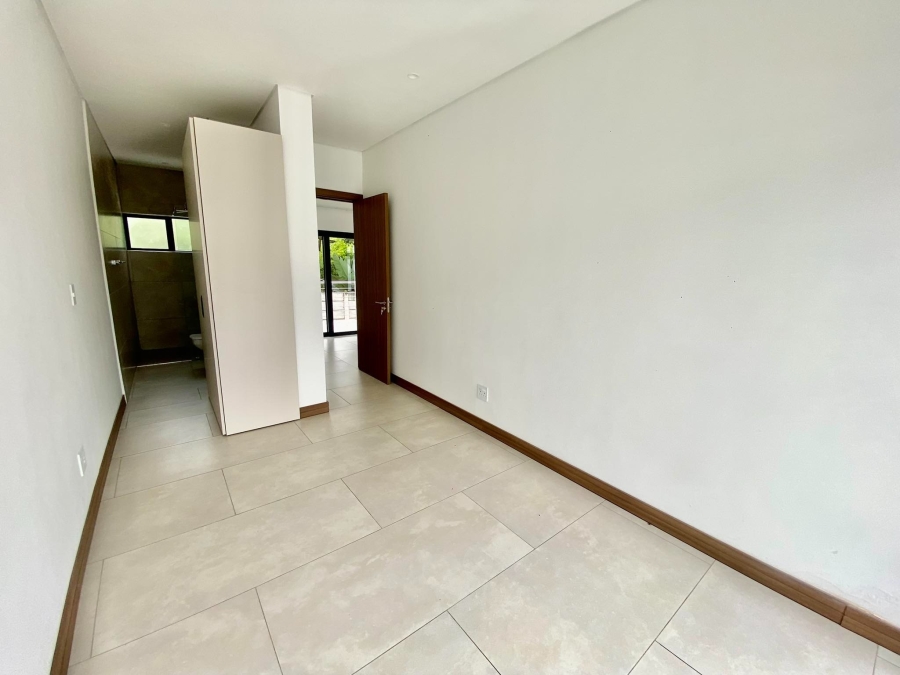 To Let 2 Bedroom Property for Rent in Sandown Gauteng