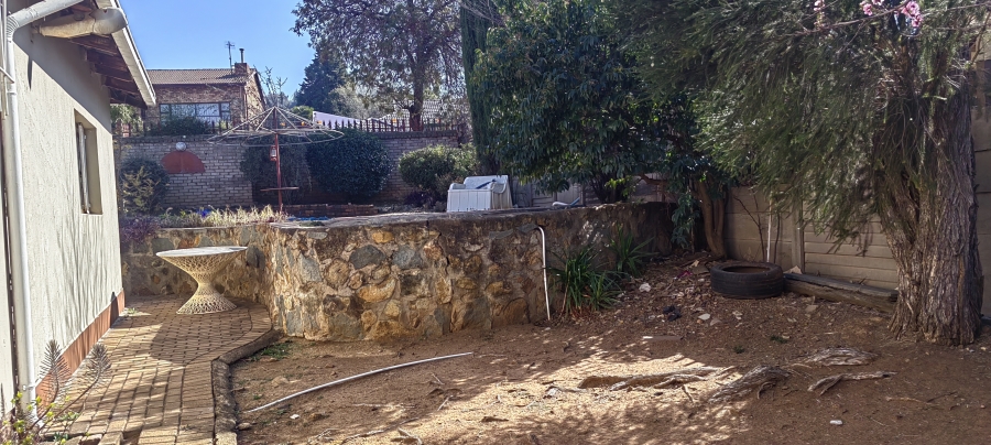 4 Bedroom Property for Sale in Glenvista Gauteng