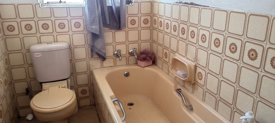 4 Bedroom Property for Sale in Glenvista Gauteng