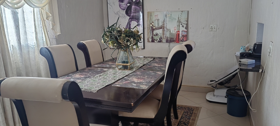 4 Bedroom Property for Sale in Glenvista Gauteng