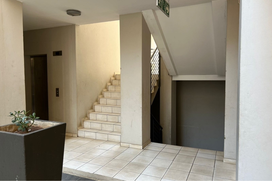 To Let 2 Bedroom Property for Rent in North Riding Gauteng
