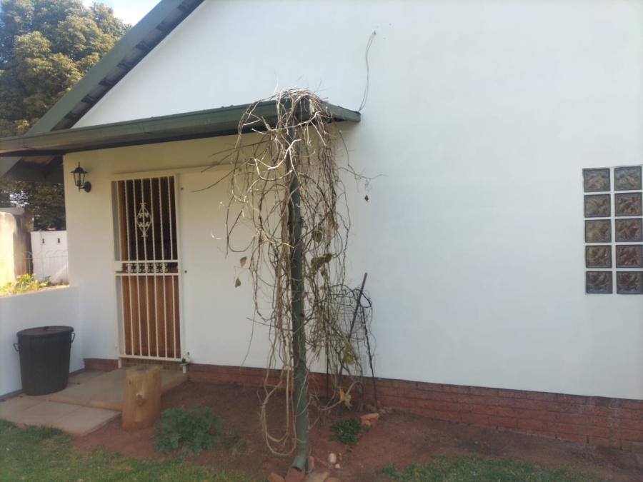 To Let 1 Bedroom Property for Rent in Northcliff Gauteng