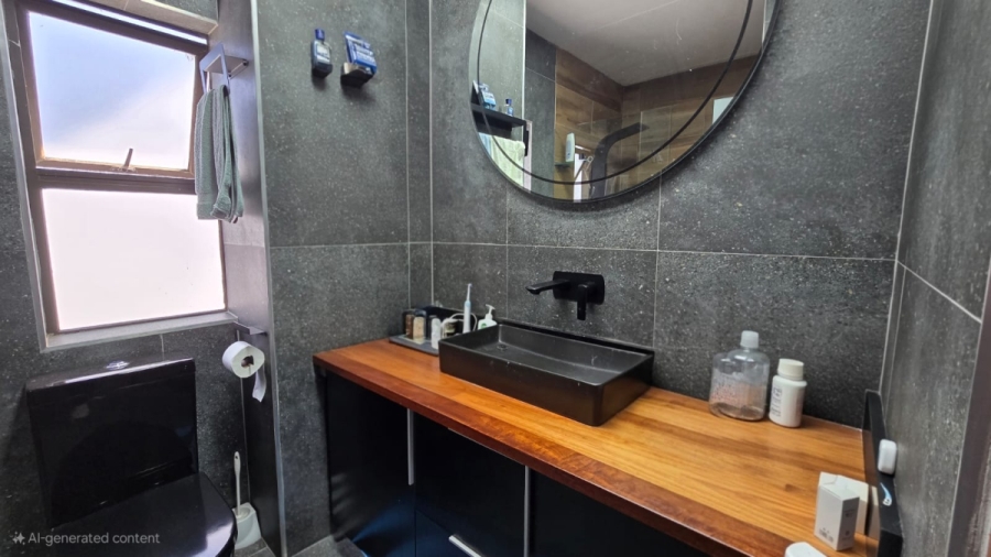 2 Bedroom Property for Sale in Greenstone Hill Gauteng