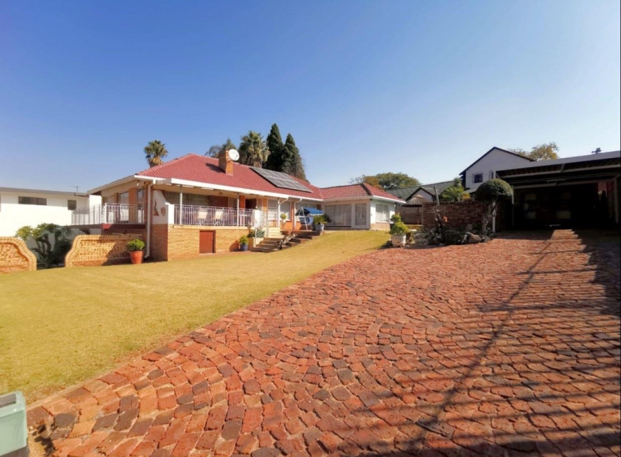 4 Bedroom Property for Sale in Alan Manor Gauteng