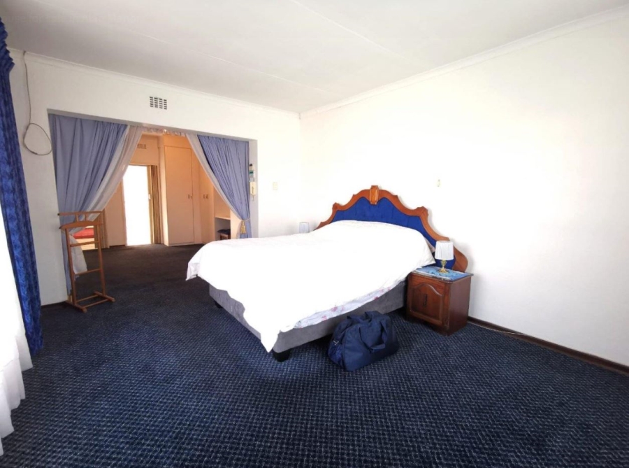 4 Bedroom Property for Sale in Alan Manor Gauteng