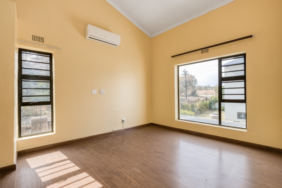 To Let 3 Bedroom Property for Rent in Cedar Creek Gauteng