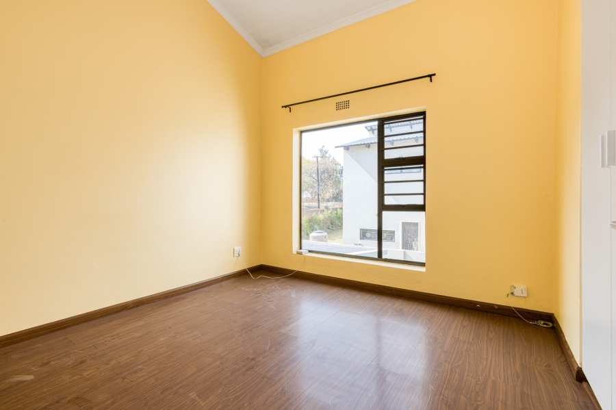 To Let 3 Bedroom Property for Rent in Cedar Creek Gauteng