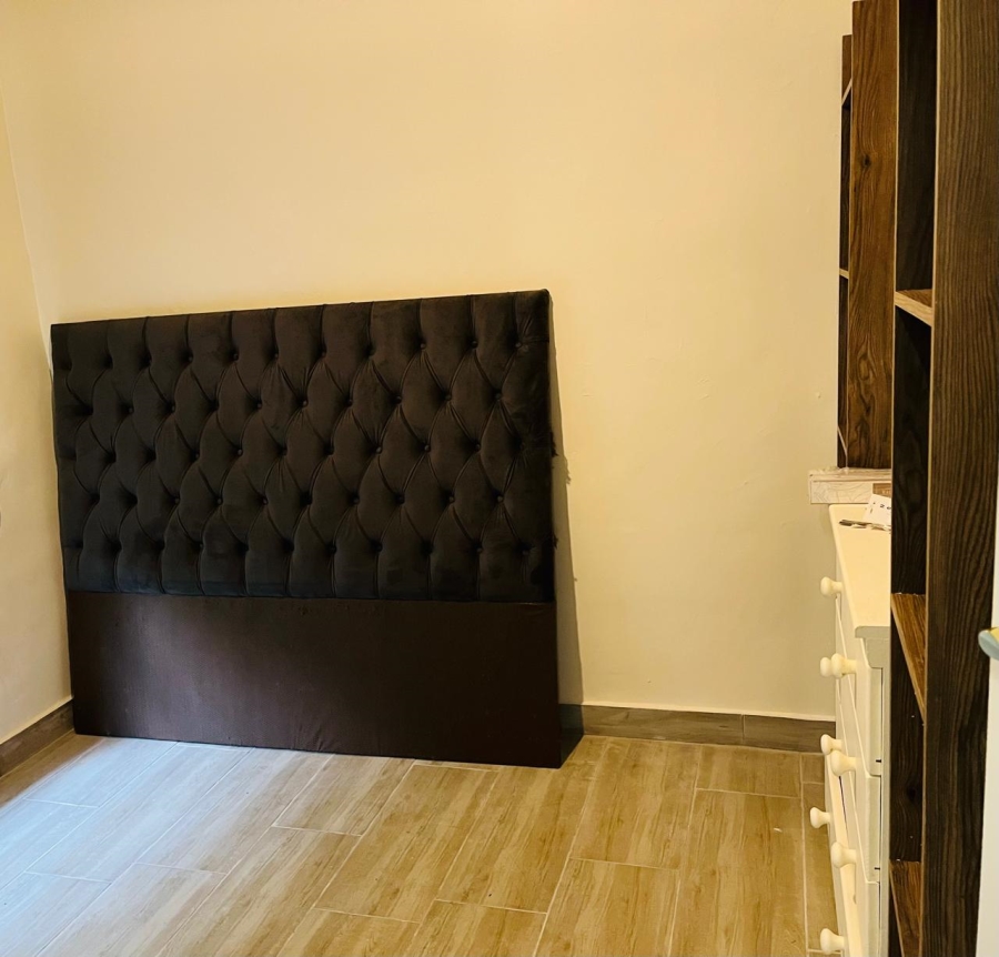 To Let 1 Bedroom Property for Rent in Northcliff Gauteng