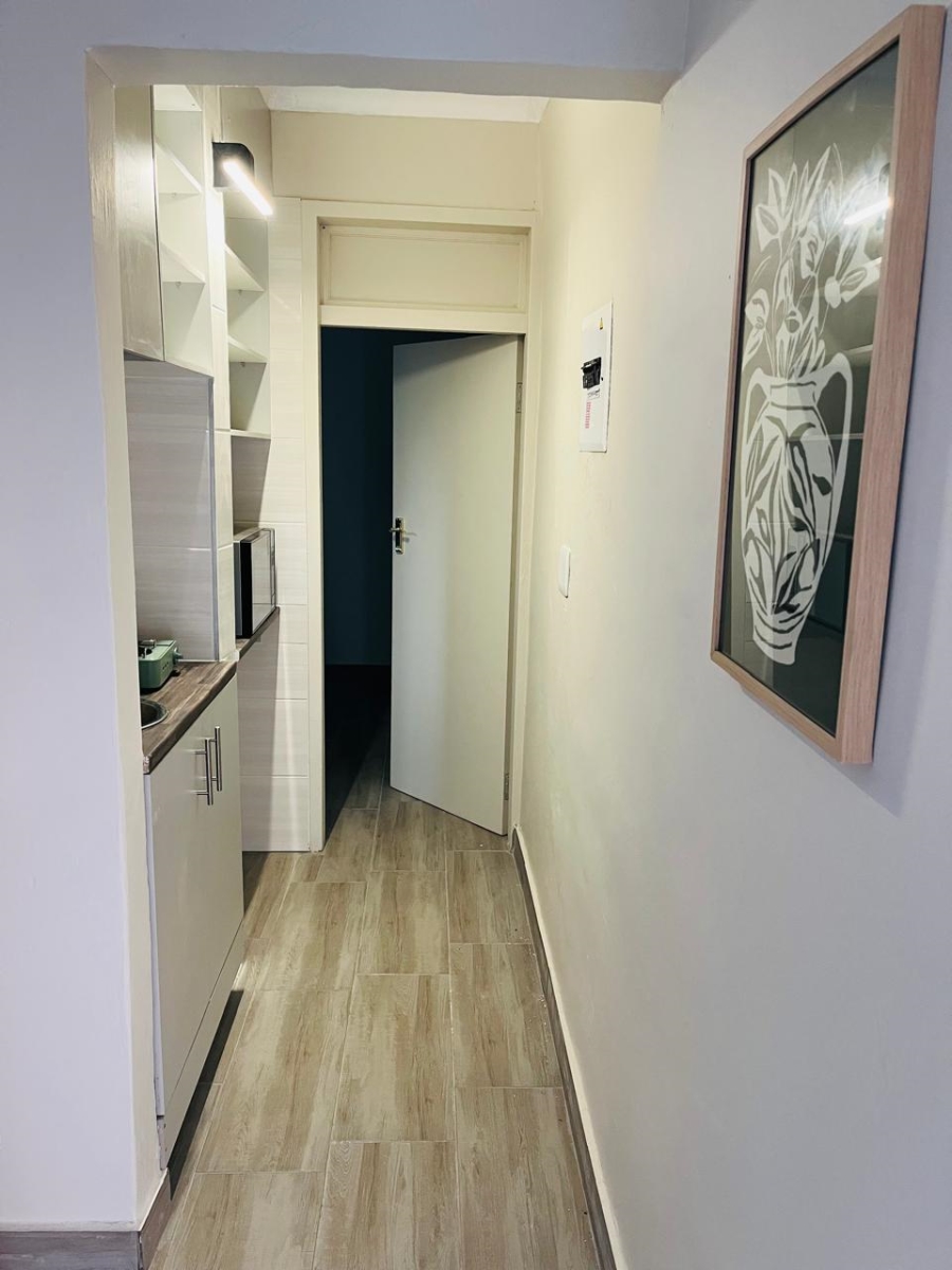 To Let 1 Bedroom Property for Rent in Northcliff Gauteng