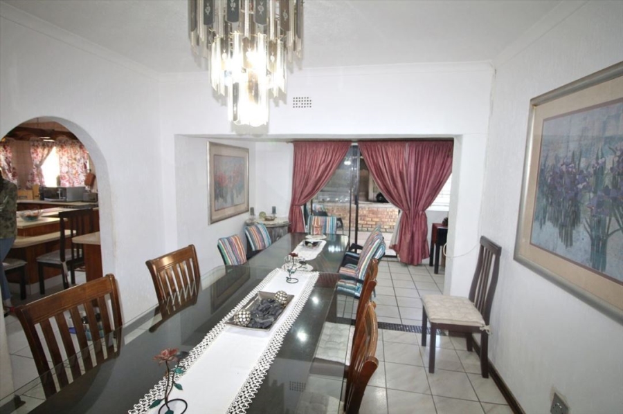 9 Bedroom Property for Sale in Edleen Gauteng