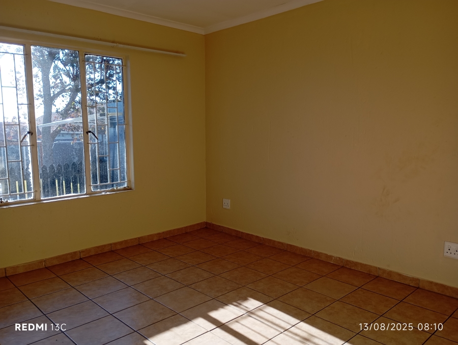 To Let 2 Bedroom Property for Rent in Greenstone Hill Gauteng