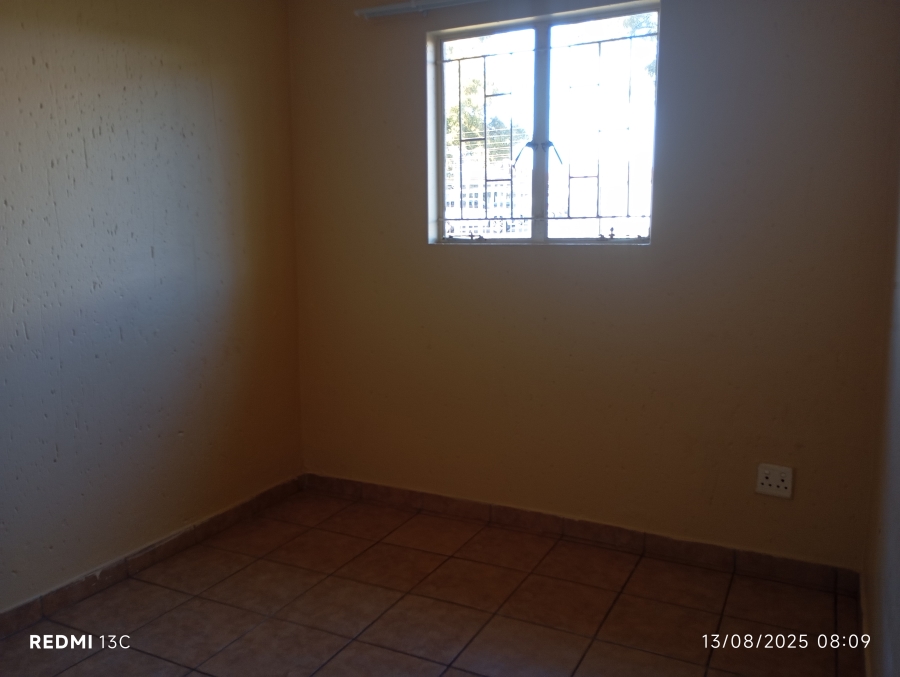 To Let 2 Bedroom Property for Rent in Greenstone Hill Gauteng