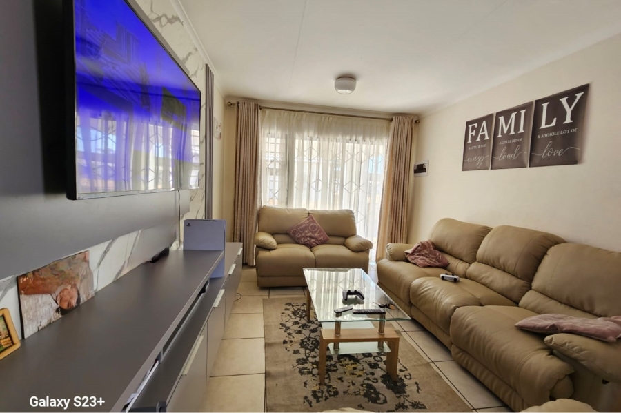 4 Bedroom Property for Sale in Chantelle Gauteng