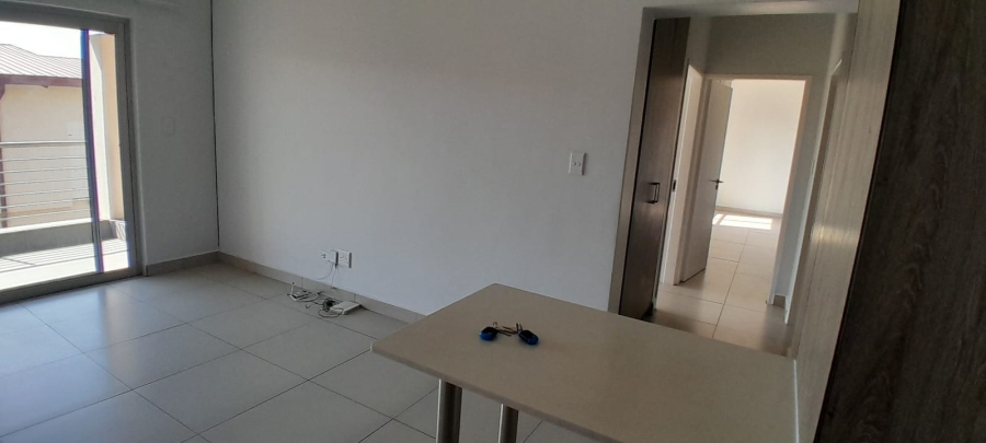 To Let 2 Bedroom Property for Rent in Magaliessig Gauteng