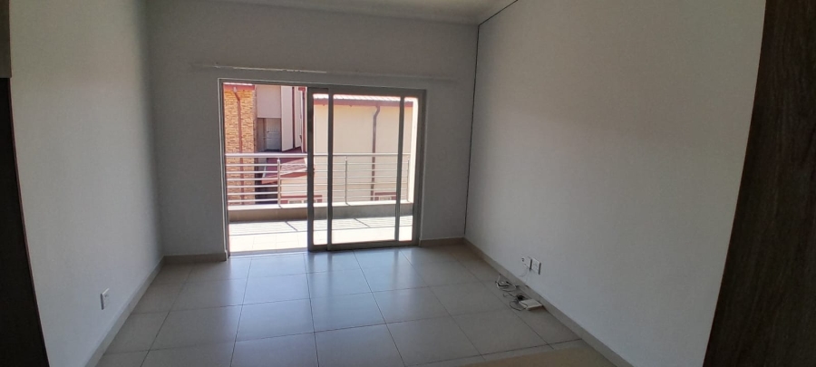 To Let 2 Bedroom Property for Rent in Magaliessig Gauteng