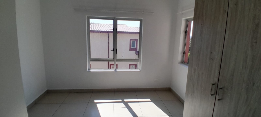 To Let 2 Bedroom Property for Rent in Magaliessig Gauteng