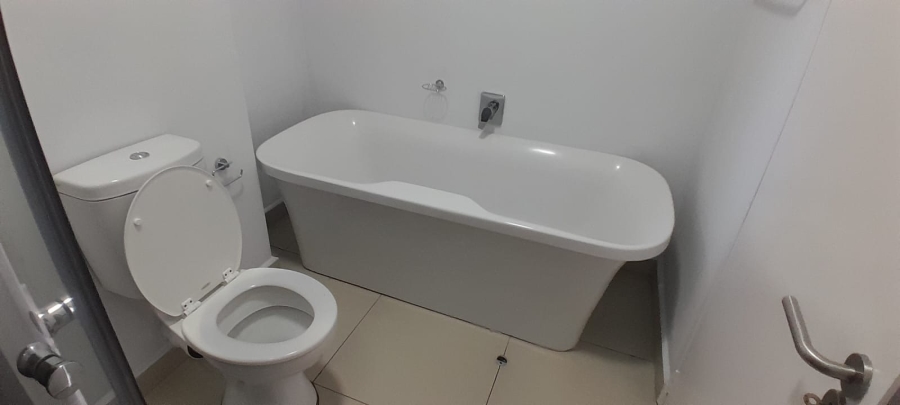 To Let 2 Bedroom Property for Rent in Magaliessig Gauteng