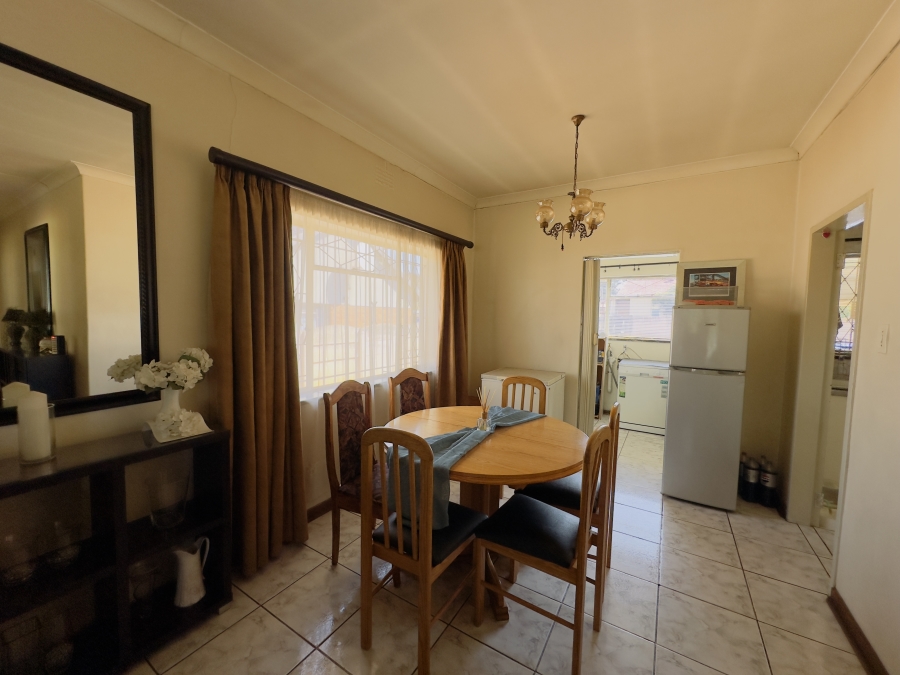 4 Bedroom Property for Sale in Verwoerdpark Gauteng