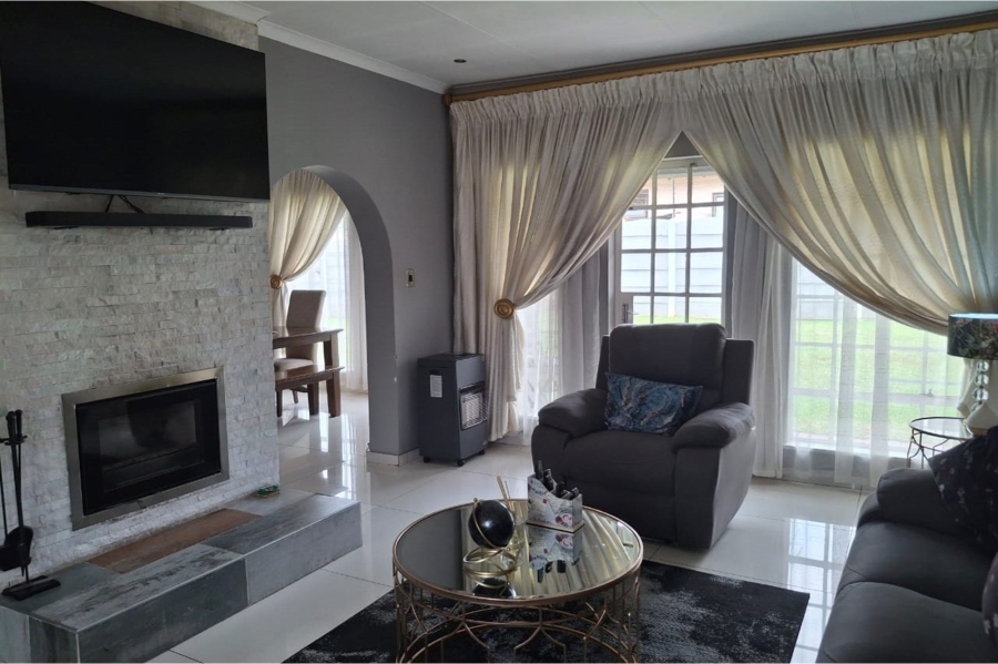 4 Bedroom Property for Sale in Ridgeway Gauteng