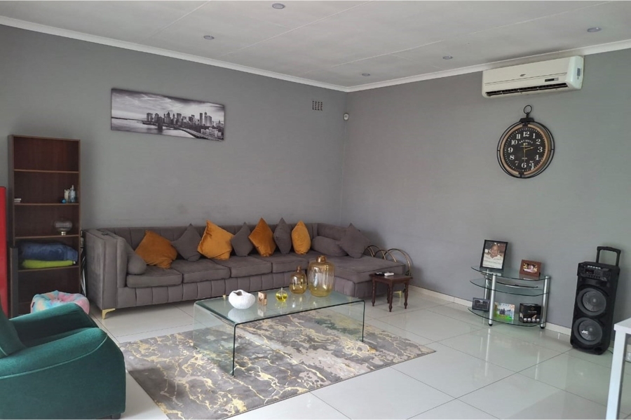 4 Bedroom Property for Sale in Ridgeway Gauteng