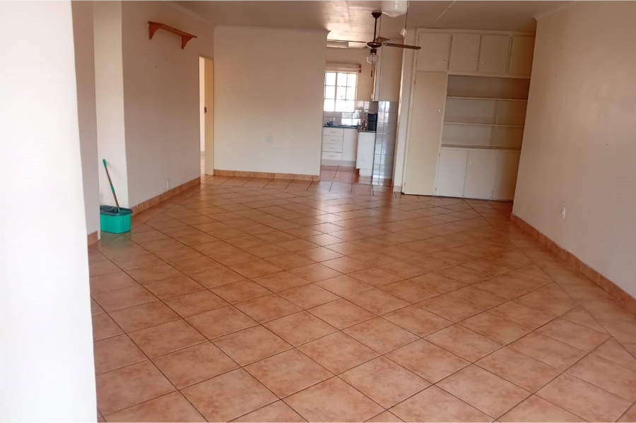 7 Bedroom Property for Sale in Silverton Gauteng