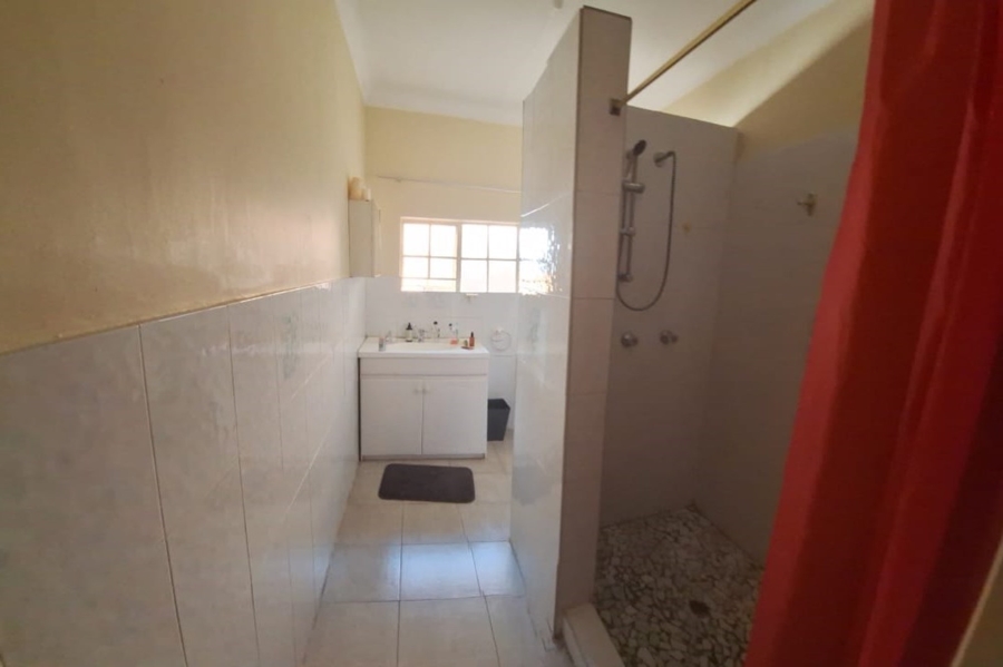7 Bedroom Property for Sale in Silverton Gauteng