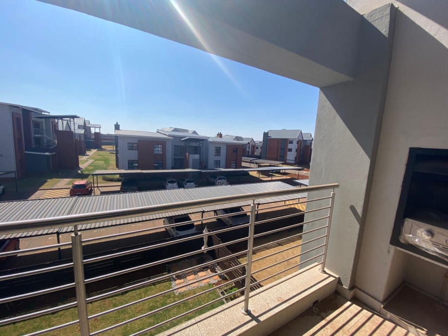 2 Bedroom Property for Sale in Glen Marais Gauteng