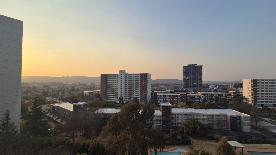 To Let 2 Bedroom Property for Rent in Bedford Gardens Gauteng