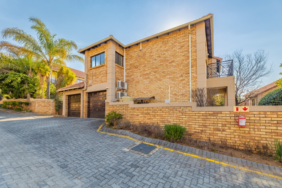 3 Bedroom Property for Sale in Beverley Gauteng