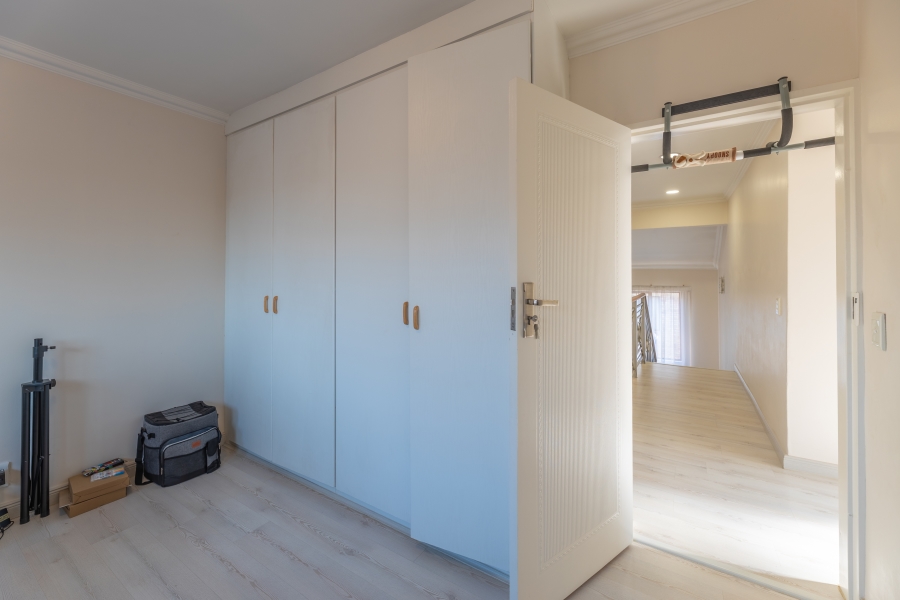 3 Bedroom Property for Sale in Beverley Gauteng